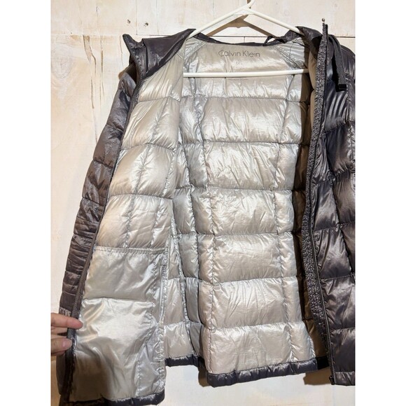 Calvin Klein Premium Down Packable Quilted Hooded Silver Puffer Jacket M - Picture 10 of 14